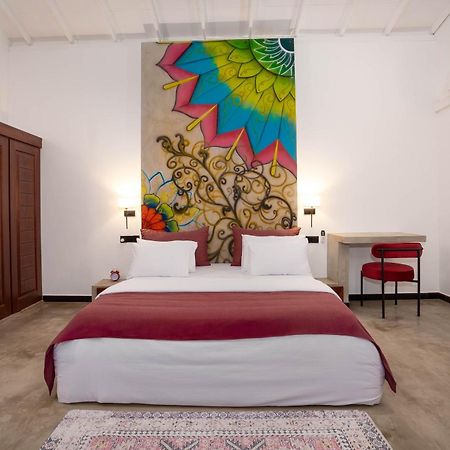 Hasthri Boutique Red Chalet In Ahangama With Pool Near Beach Екстер'єр фото