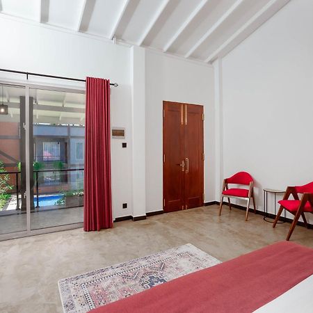Hasthri Boutique Red Chalet In Ahangama With Pool Near Beach Екстер'єр фото