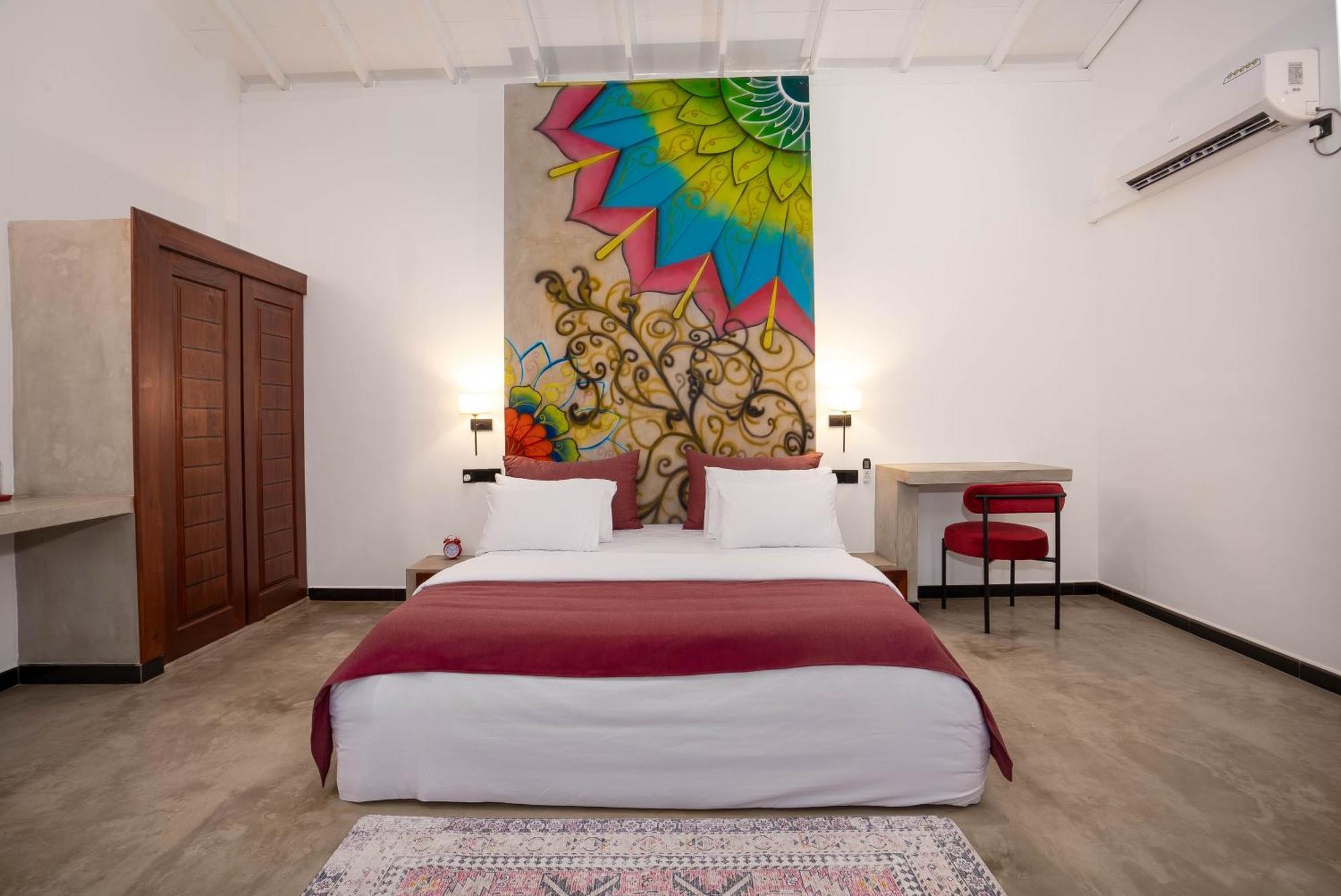 Hasthri Boutique Red Chalet In Ahangama With Pool Near Beach Екстер'єр фото